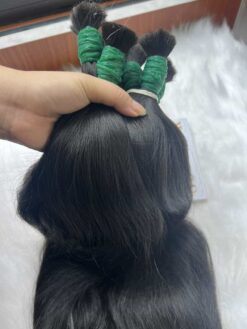 Straight in Natural Color