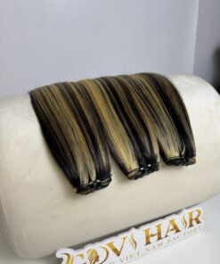 Weft Hair Extensions 22 Inch Mix Piano #8/613