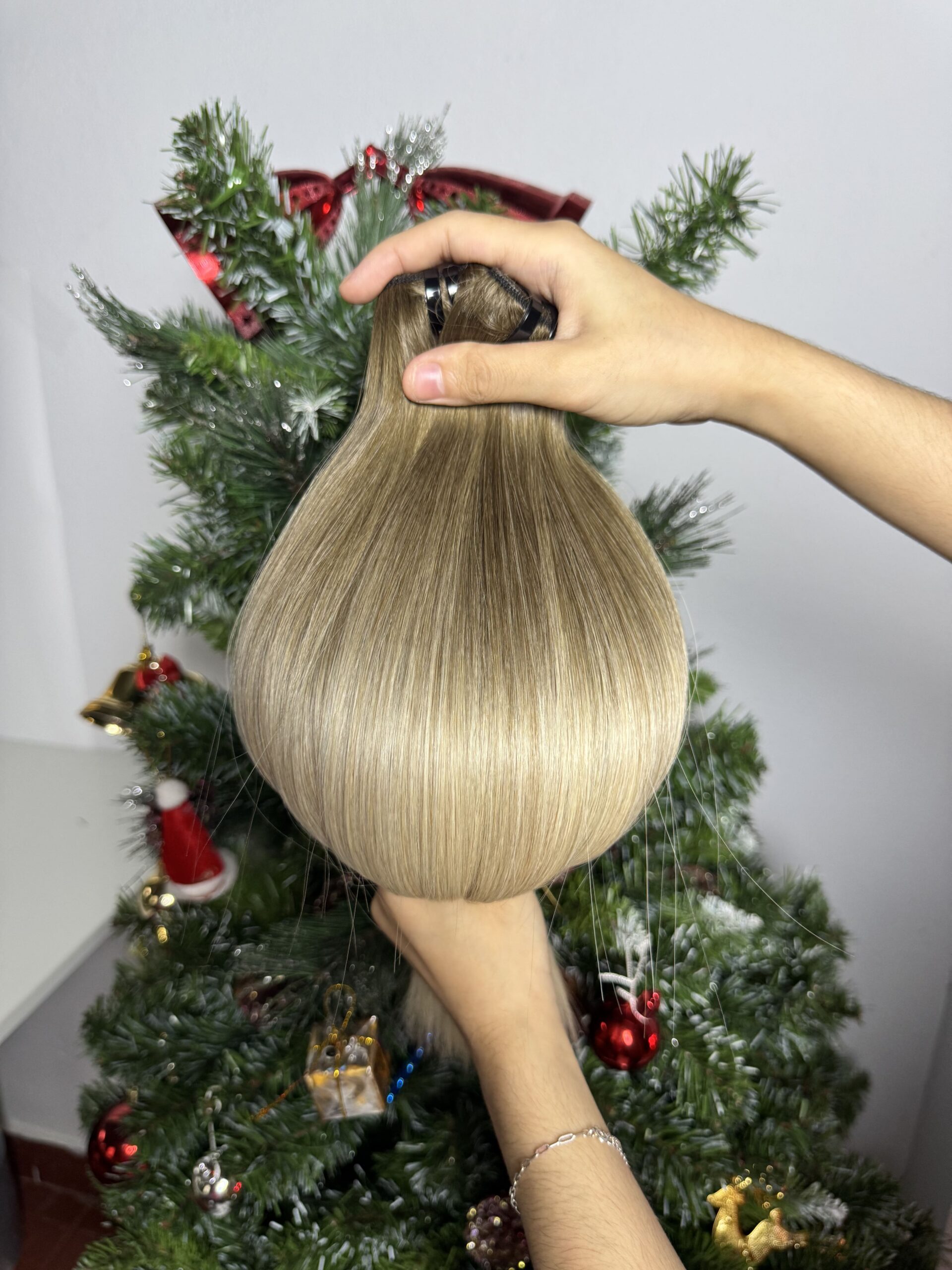 Bone Straight Machine Weft Hair Extensions 26 Inch Bergen Blonde Color 3 Weft Hair Extensions 26 Inch Bergen Blonde