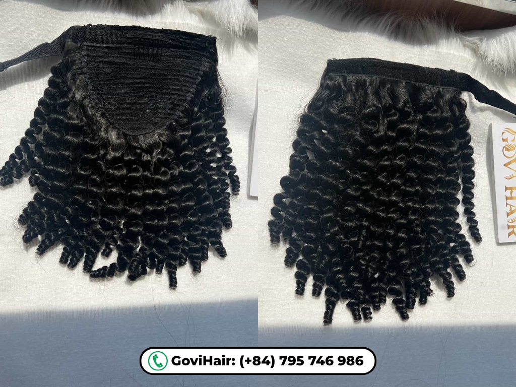 The flawless look of curly ponytail