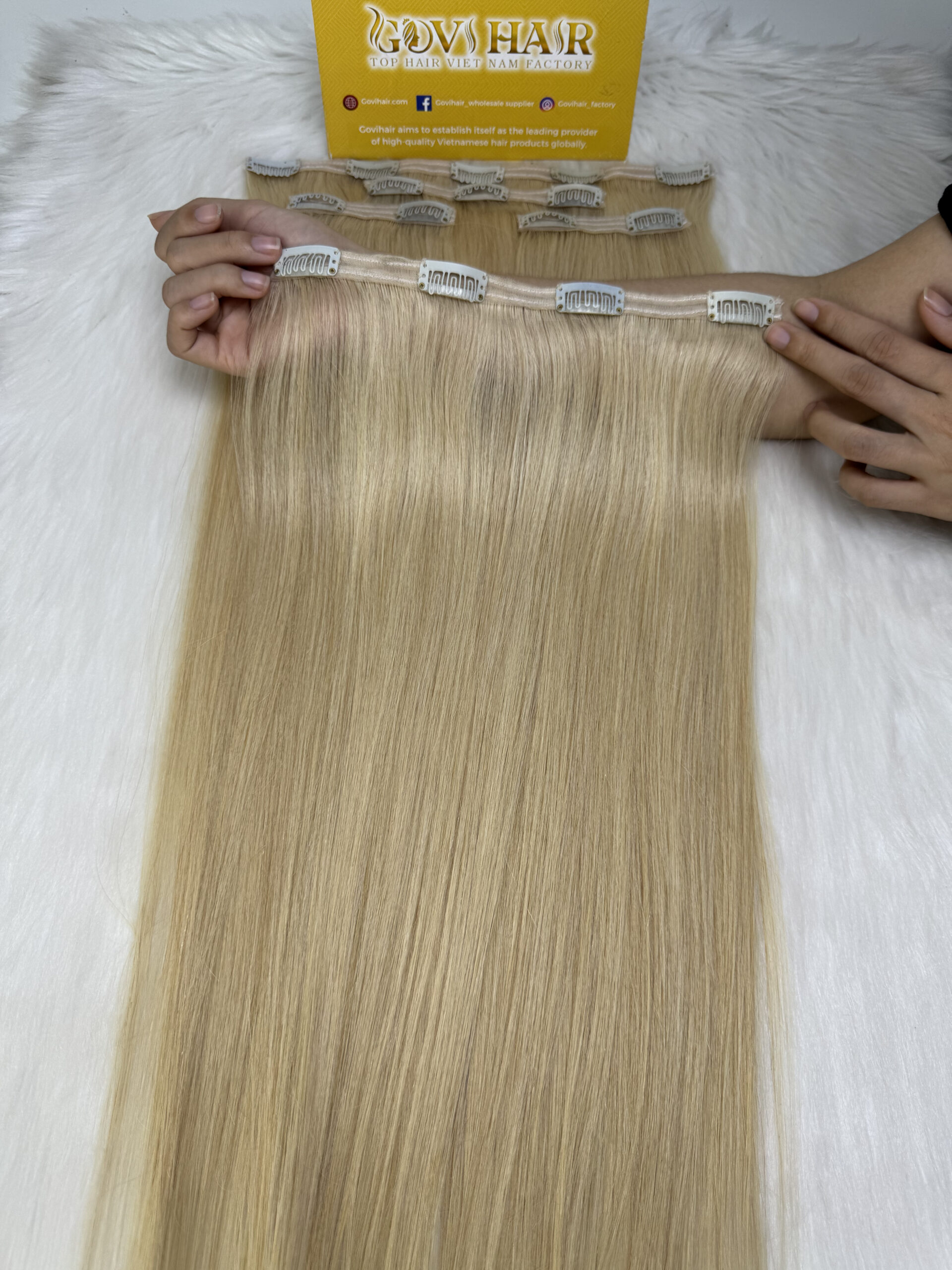 20 Inch Straight #60 Blonde Color Seamless Clip In Hair Extensions 5 Piece Set 2 #60 Platinum Blonde Seamless Clip In Hair Extensions