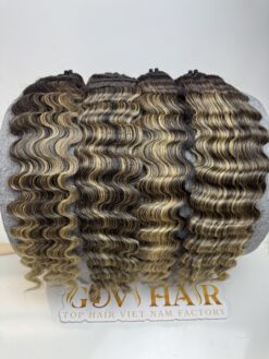 Wavy Machine Weft Hair Extensions 26 Inch Ombre Highlight Color