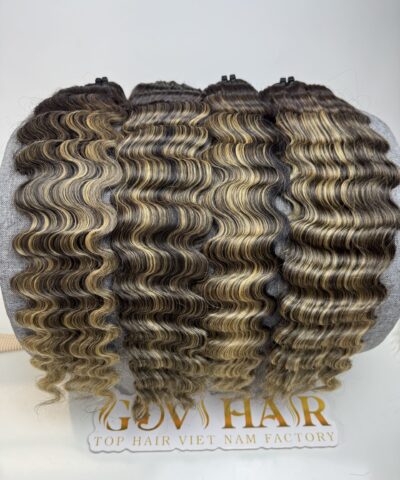 Wavy Machine Weft Hair Extensions 26 Inch Ombre Highlight Color