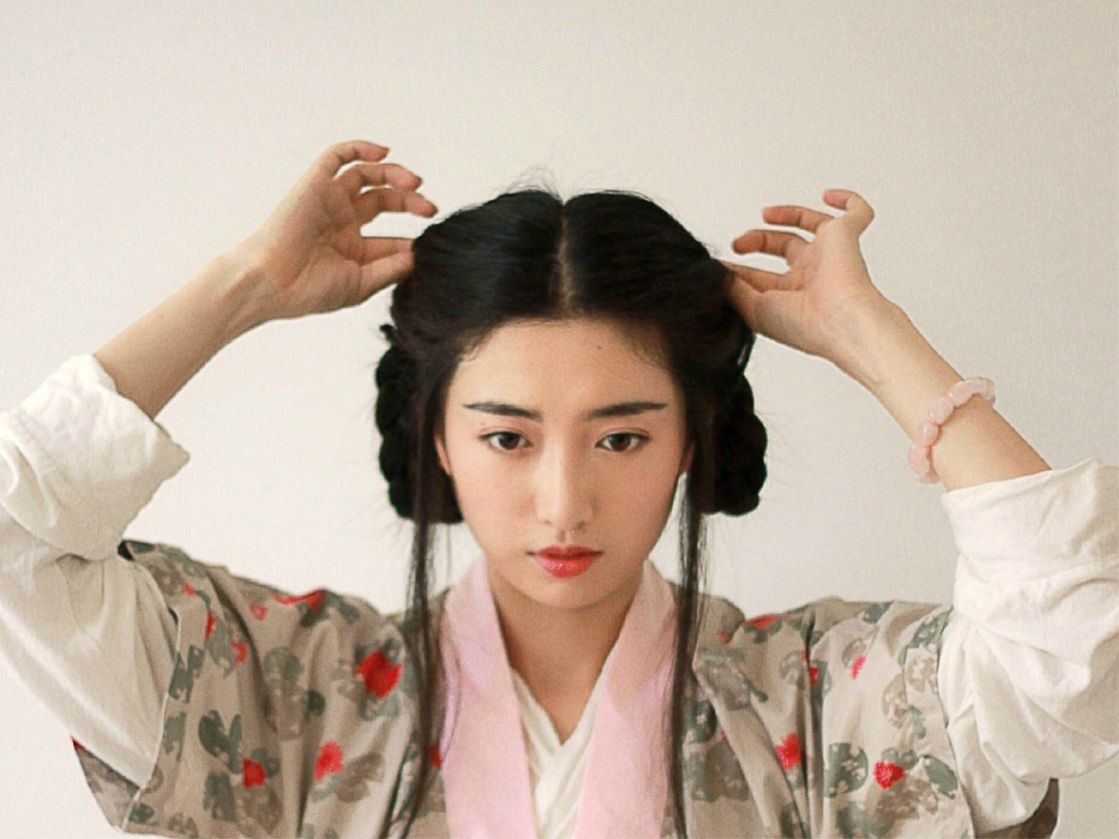 Top 32+ Chinese Hairstyles: Elegant History, Stylish Future 4 Shuangchui Huang Ji