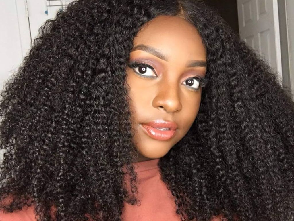 Kinky Curly Weave: Full, Defined, Natural