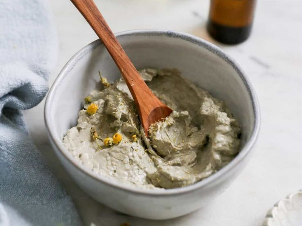 Step-by-Step Guide: How to Use Bentonite Clay for Hair 1 What Is Bentonite Clay?