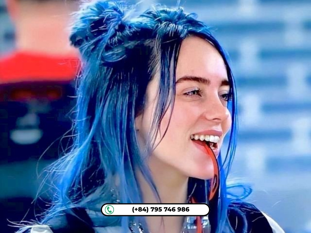 Billie Eilish hairstyles: Turquoise Blue Hair