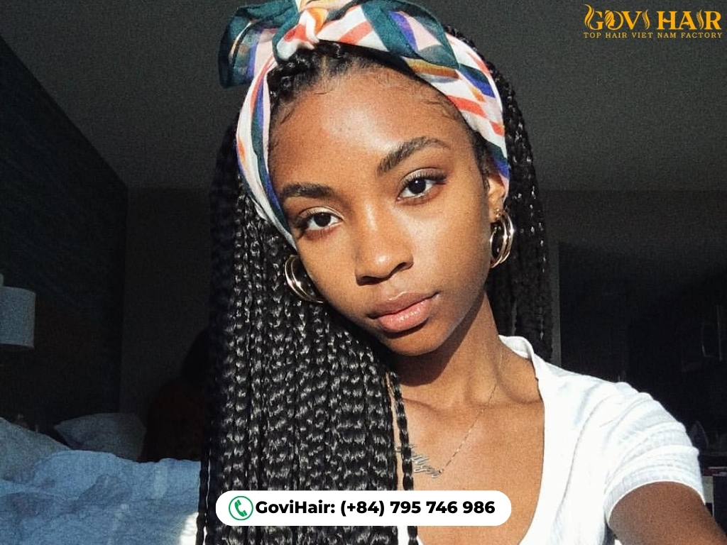 Braided hairstyle with thick fabric headband