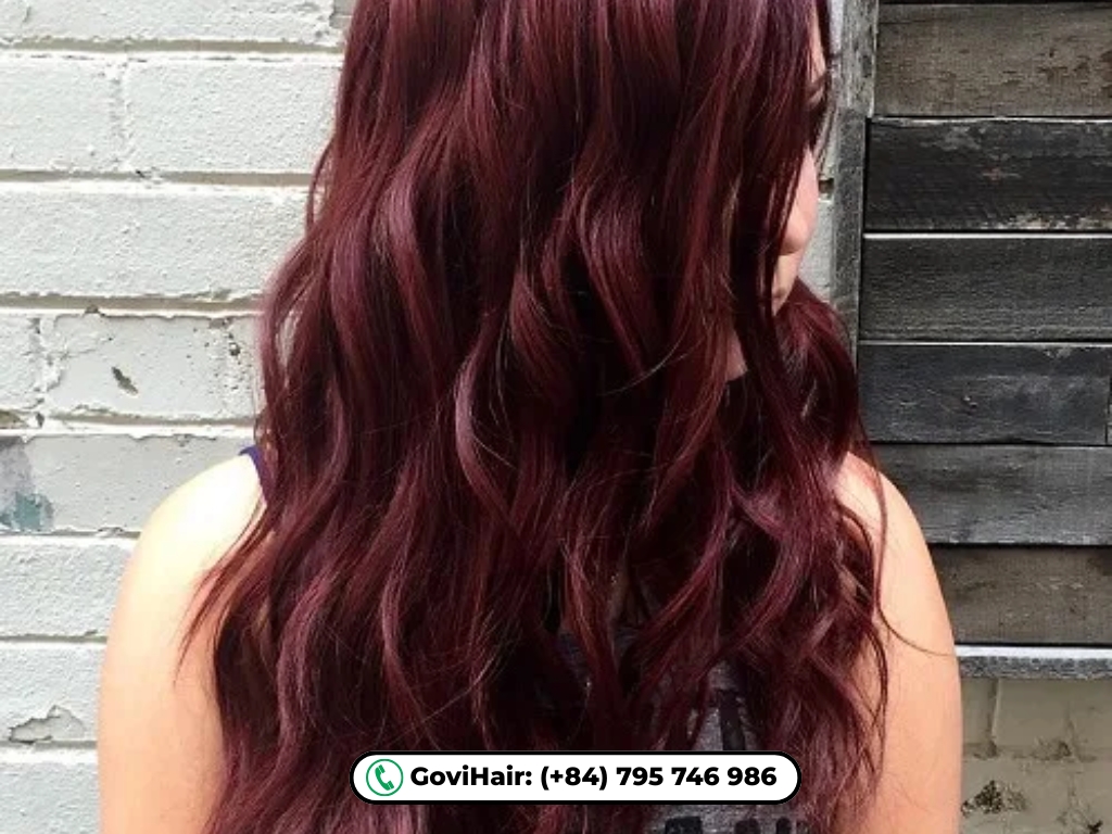 20 Best Hair Colors for Green Eyes: Shades That Make Your Eyes Pop 21 Mahogany Red mixes purple hints for cool undertones.