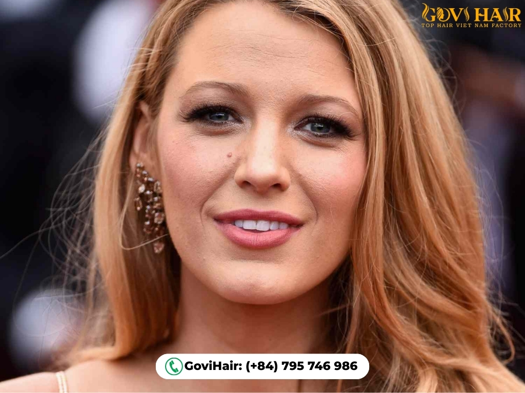 Romantic strawberry blonde two-tone hair