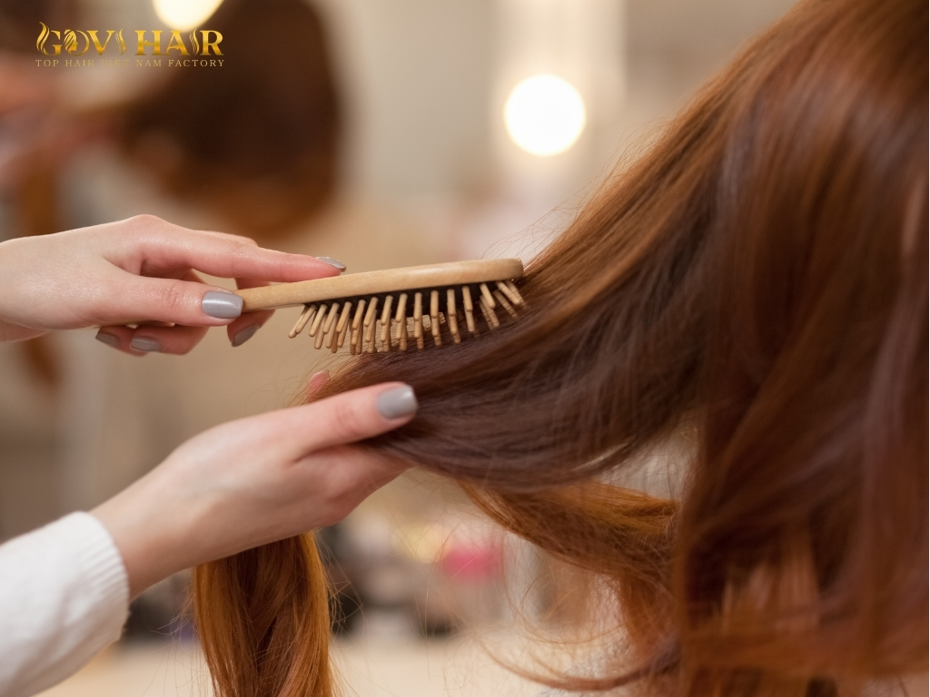 How Long is 40 Inch Hair? Complete Extra Length Guide with Styling Tips 10 Brushing and detangling 40 inch hair as part of proper maintenance routine