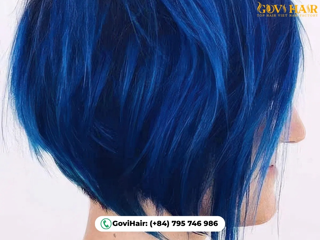 Bold Dark Blue Short Hair creates a striking, fearless style