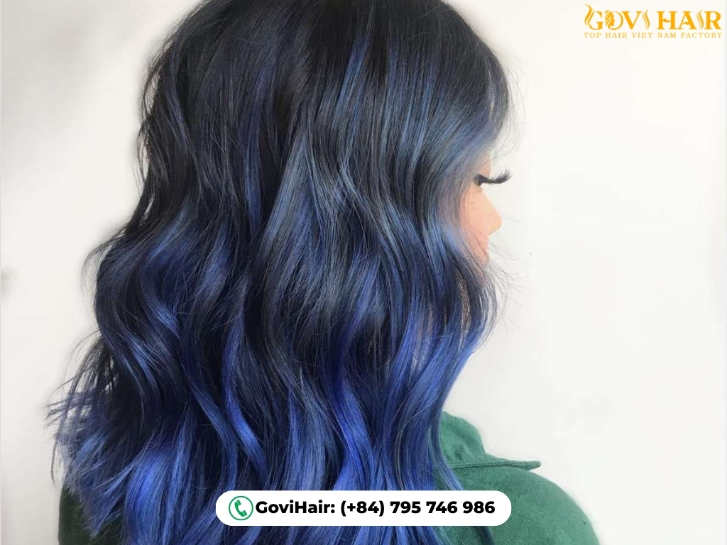 Indigo strands with natural, low-maintenance roots