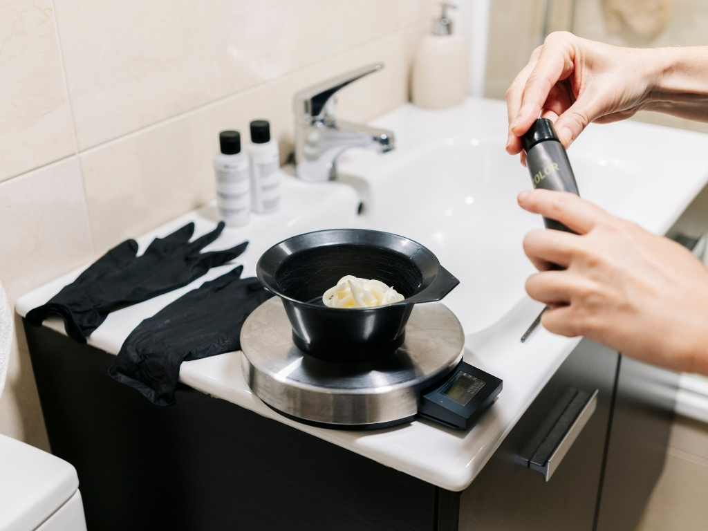 Tips to Minimize Hair Damage During Bleaching Black to Blonde Hair