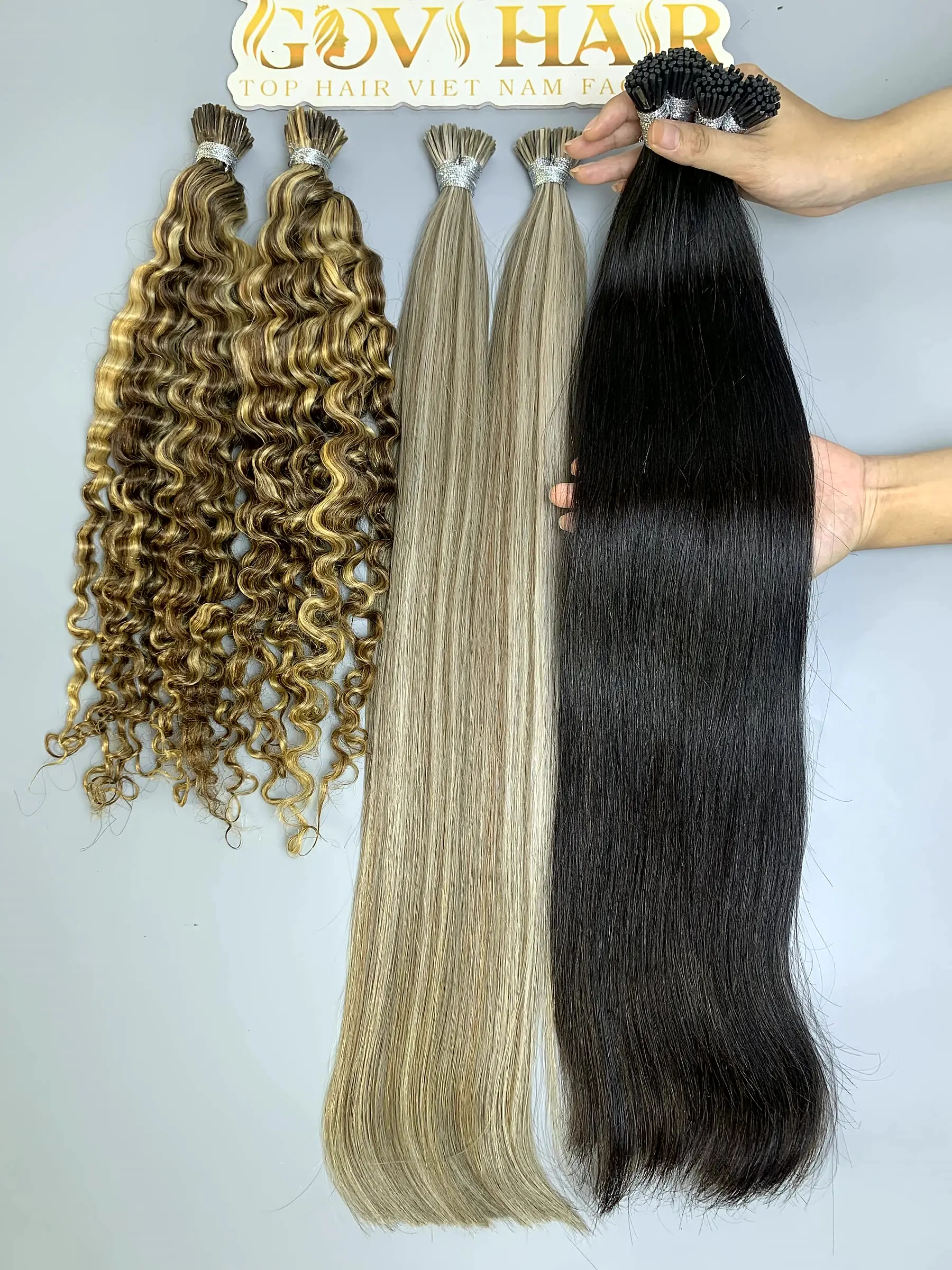24 Inch I Tip Raw Hair Extensions Natural Straight Natural Black Wholesale 2 I tip hair extensions close up view 2