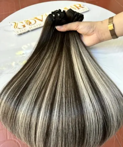 18 inch balayage weft hair extensions hand held
