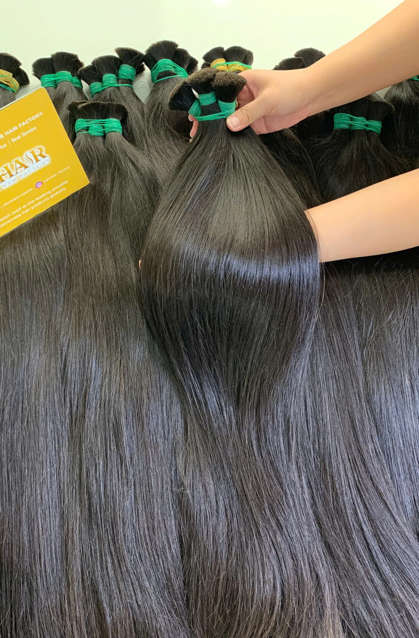 Bulk-hair-straight-black-natural-color