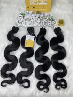 Alternative view of Body Wavy Machine Weft Hair Extensions #1B Natural Color