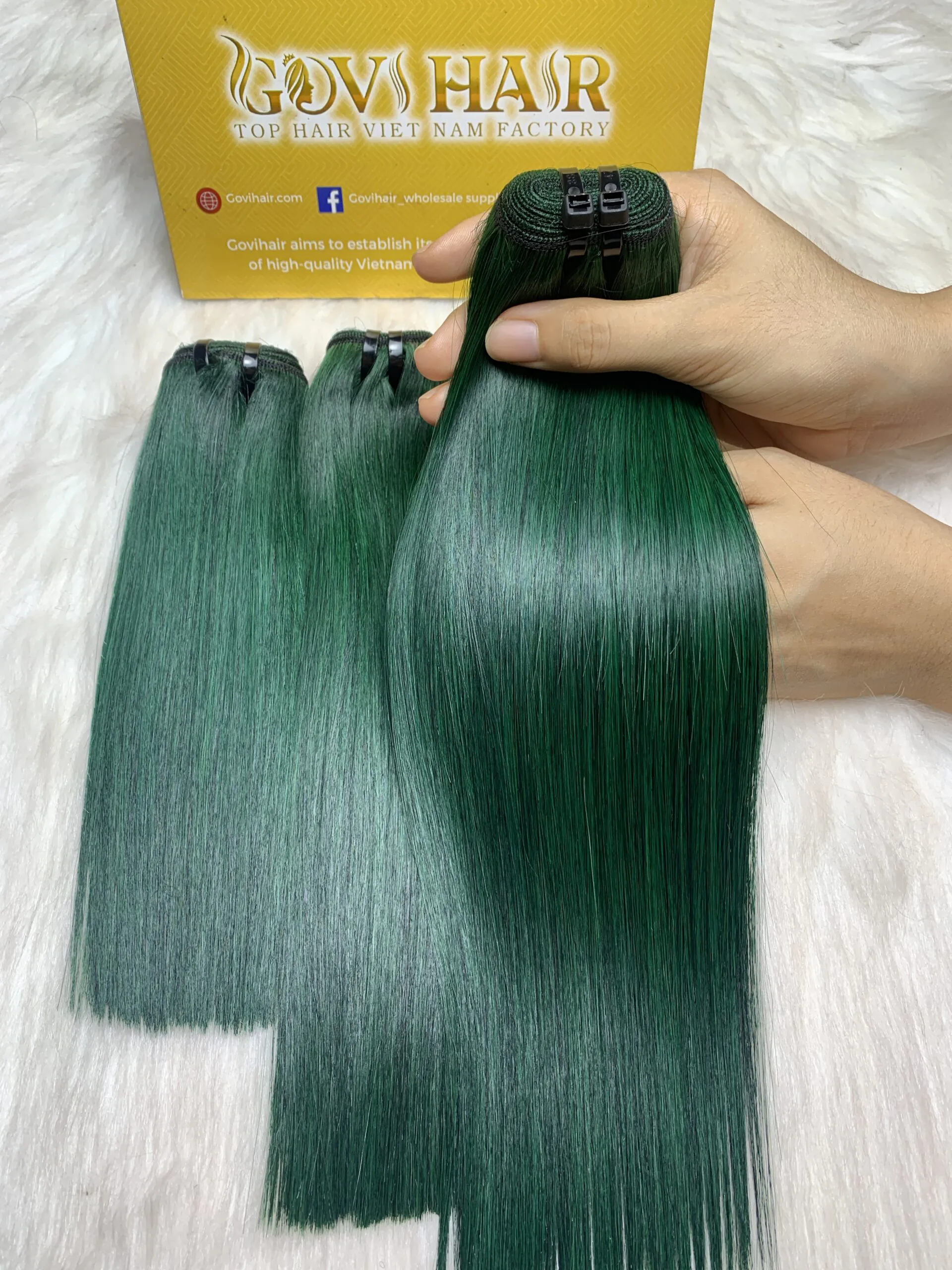 weft - silky straight - green color
