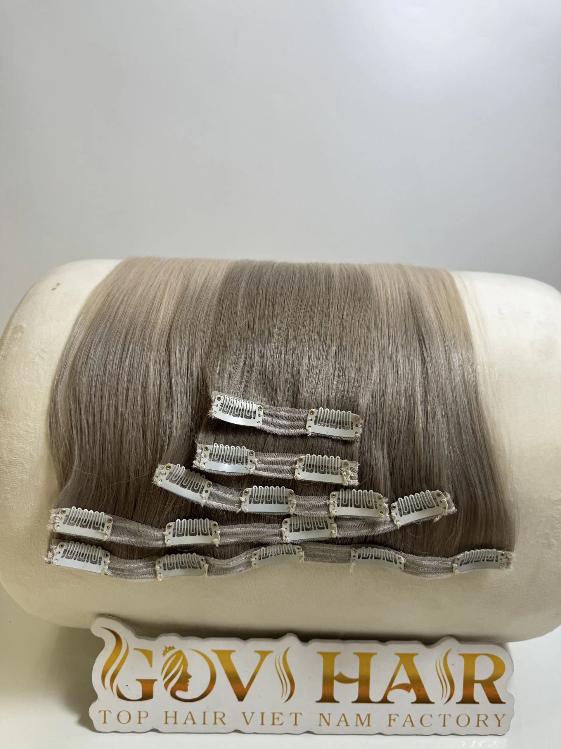 Straight Ombre Ash Blonde Color Clip In Hair Extensions