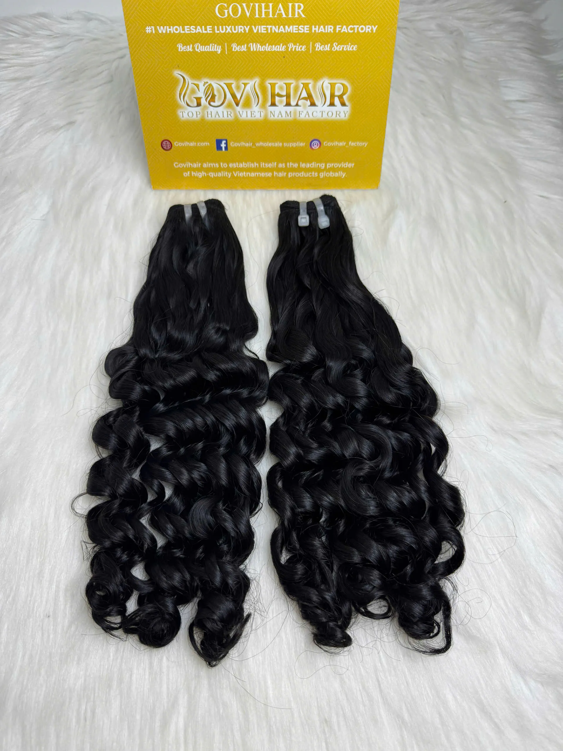 28 Inch Raw Vietnamese Human Hair Bundles Fumi Curly