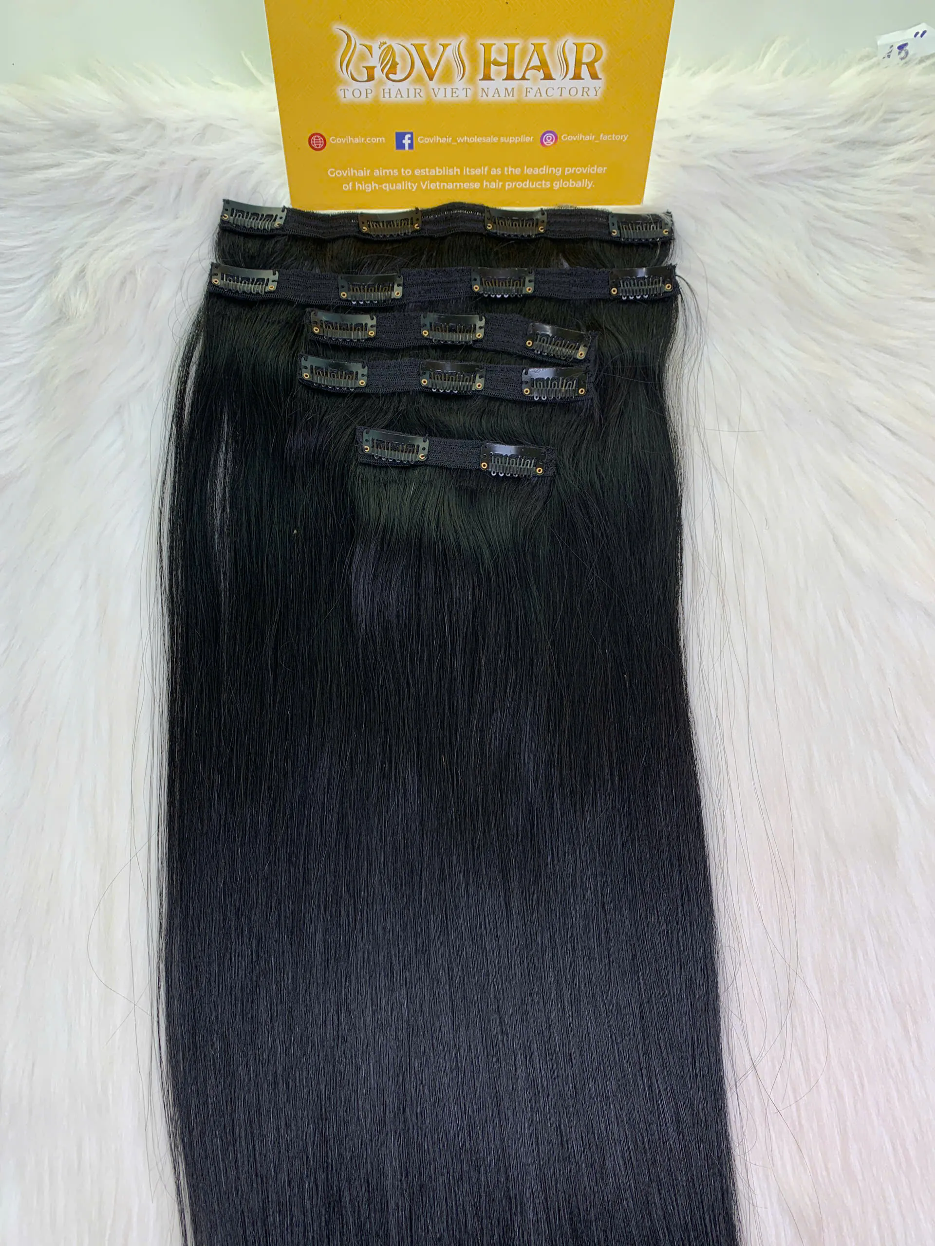 Clip in - black natuarl color