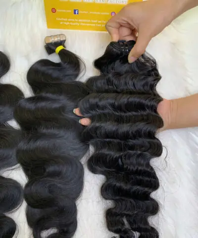 Alternative view of Wavy Machine Weft Hair Extensions 28 Inch Natural Color Premium Human Hair