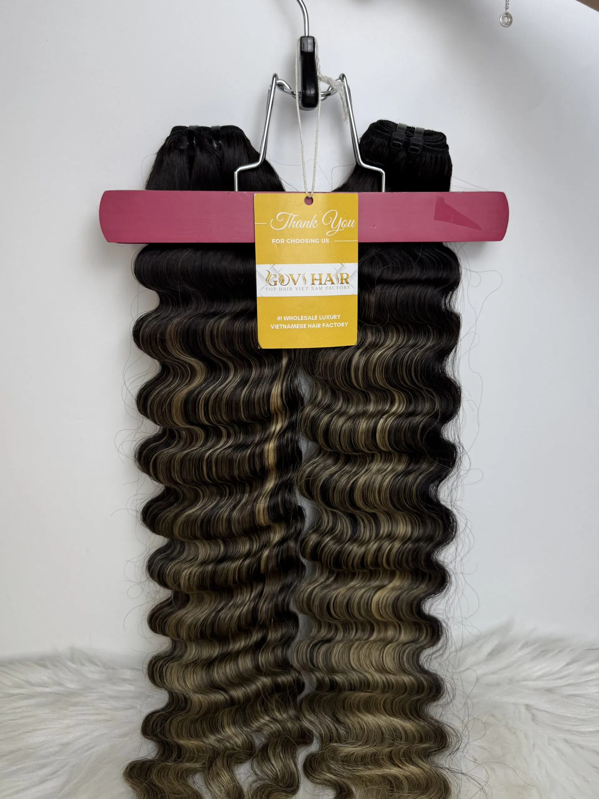 Machine Weft Hair Extensions 26 Inch Ombre Highlight
