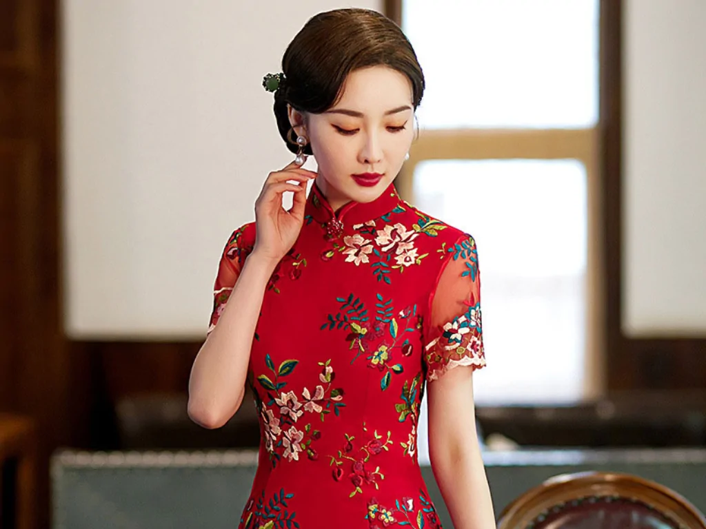 Modern Qi Pao waves hairstyle