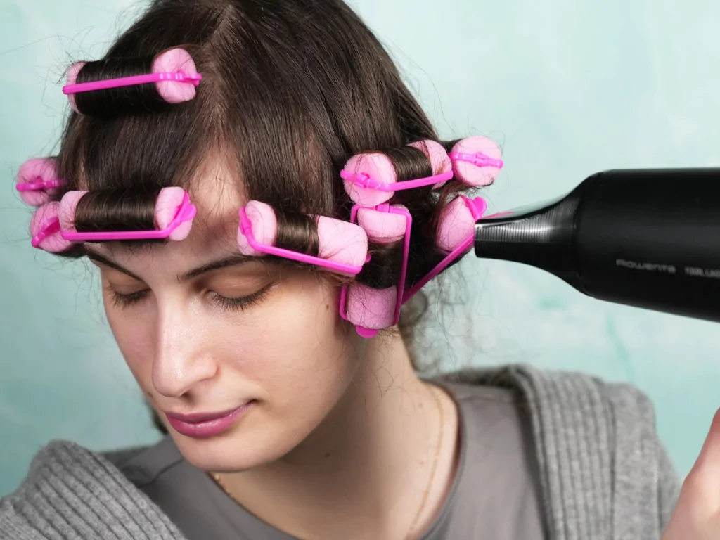 How to Style Curtain Bangs with Rollers: Sponge Hair 