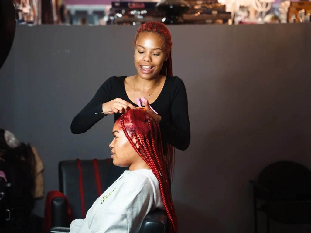 Do Sew In Extensions Hurt? Pain, Relief Tips & How Long It Lasts 6 When to Seek Professional Help or Consider Removing Your Sew In Extensions