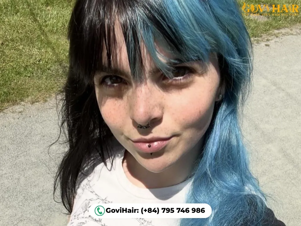 Subtle inky half-and-half two-tone hair