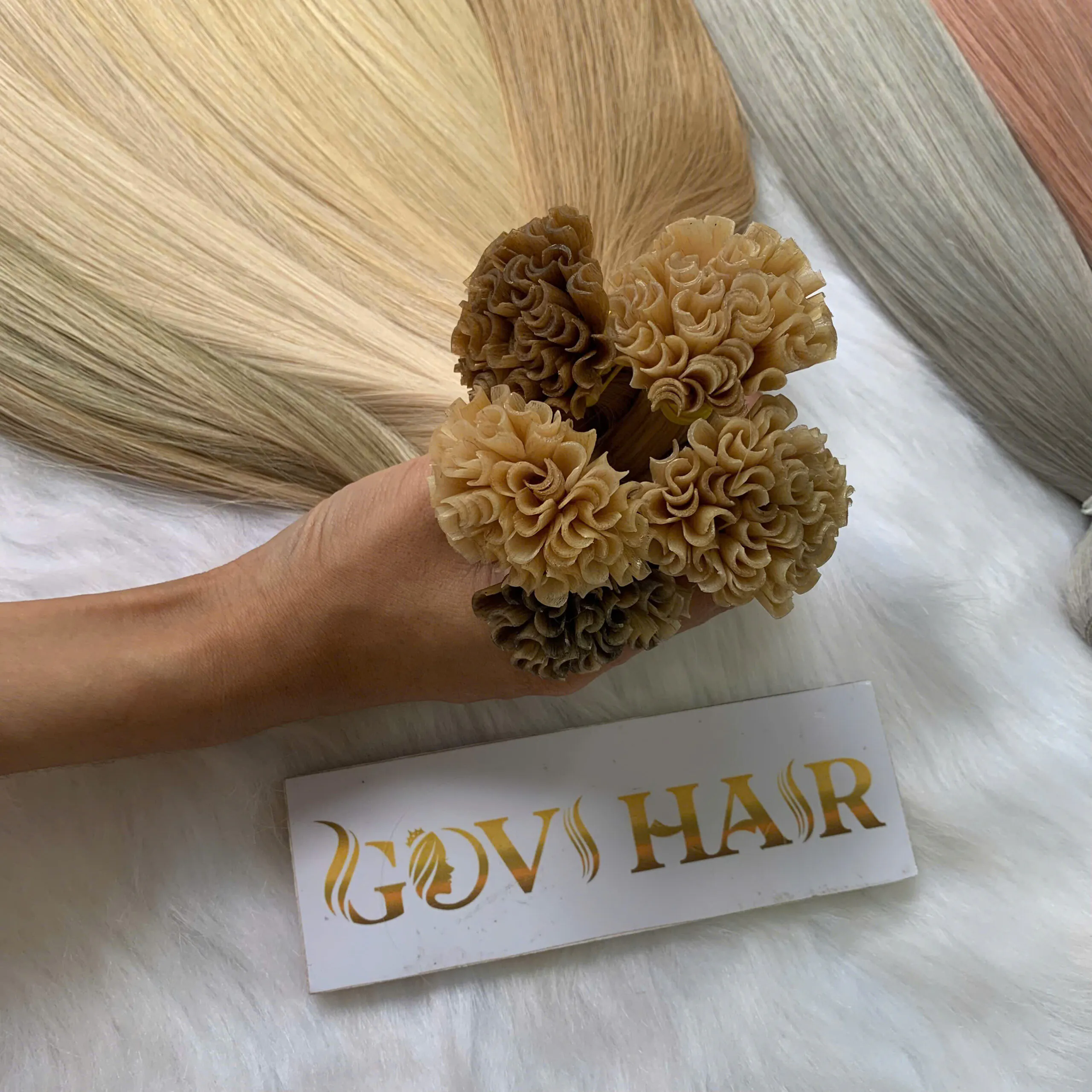 28 Inch Straight #24 Honey Blonde Color U Tip Hair Extensions