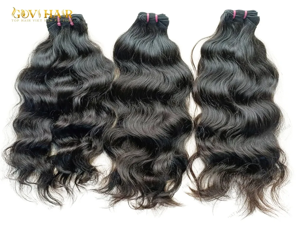 Body wave bundles in Indian hair