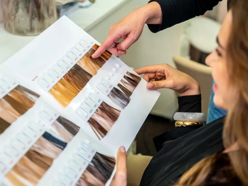 Compare your hair with the color on chart to find out the exact color level.