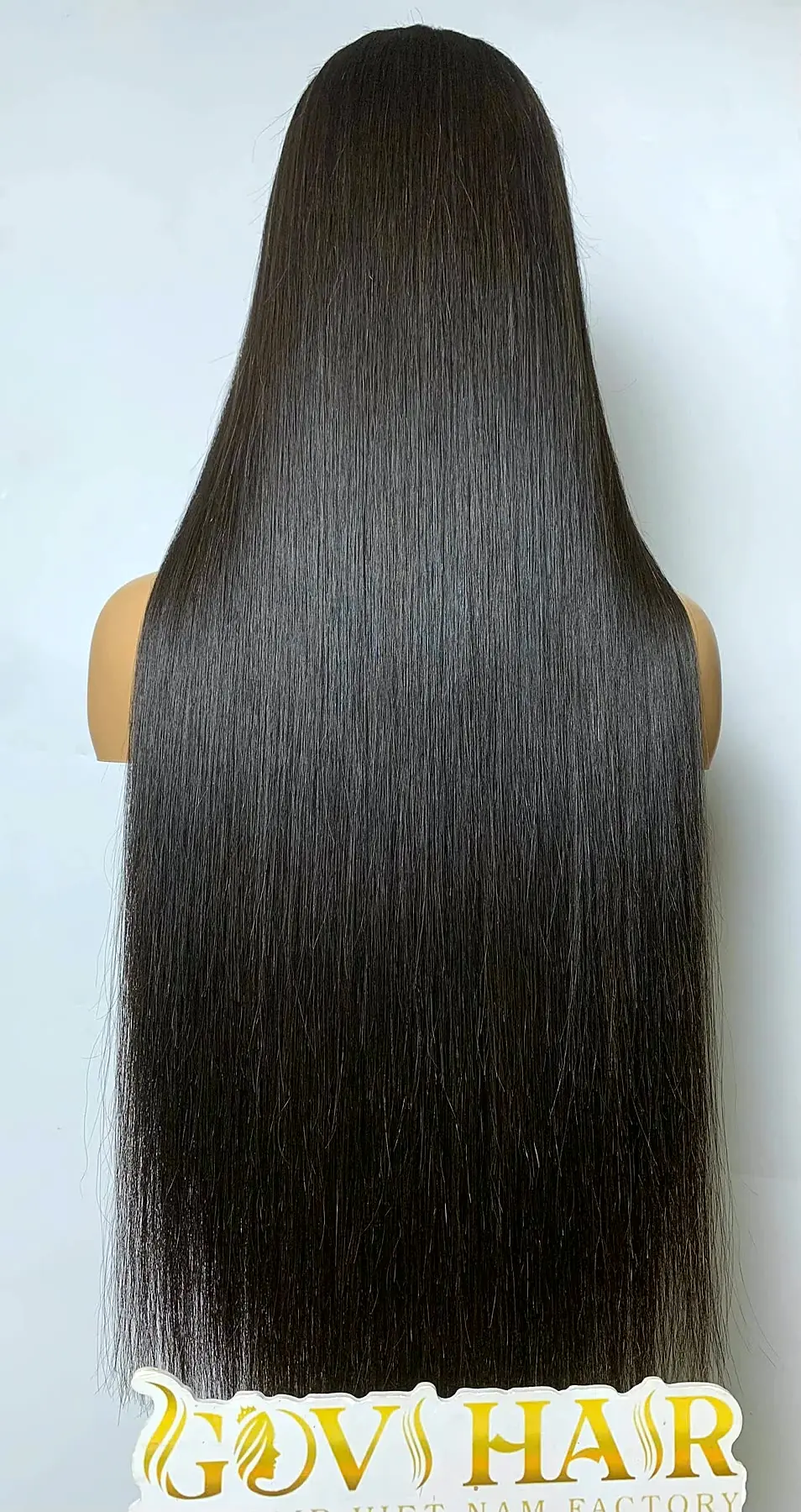 28 inch wig natural black back view