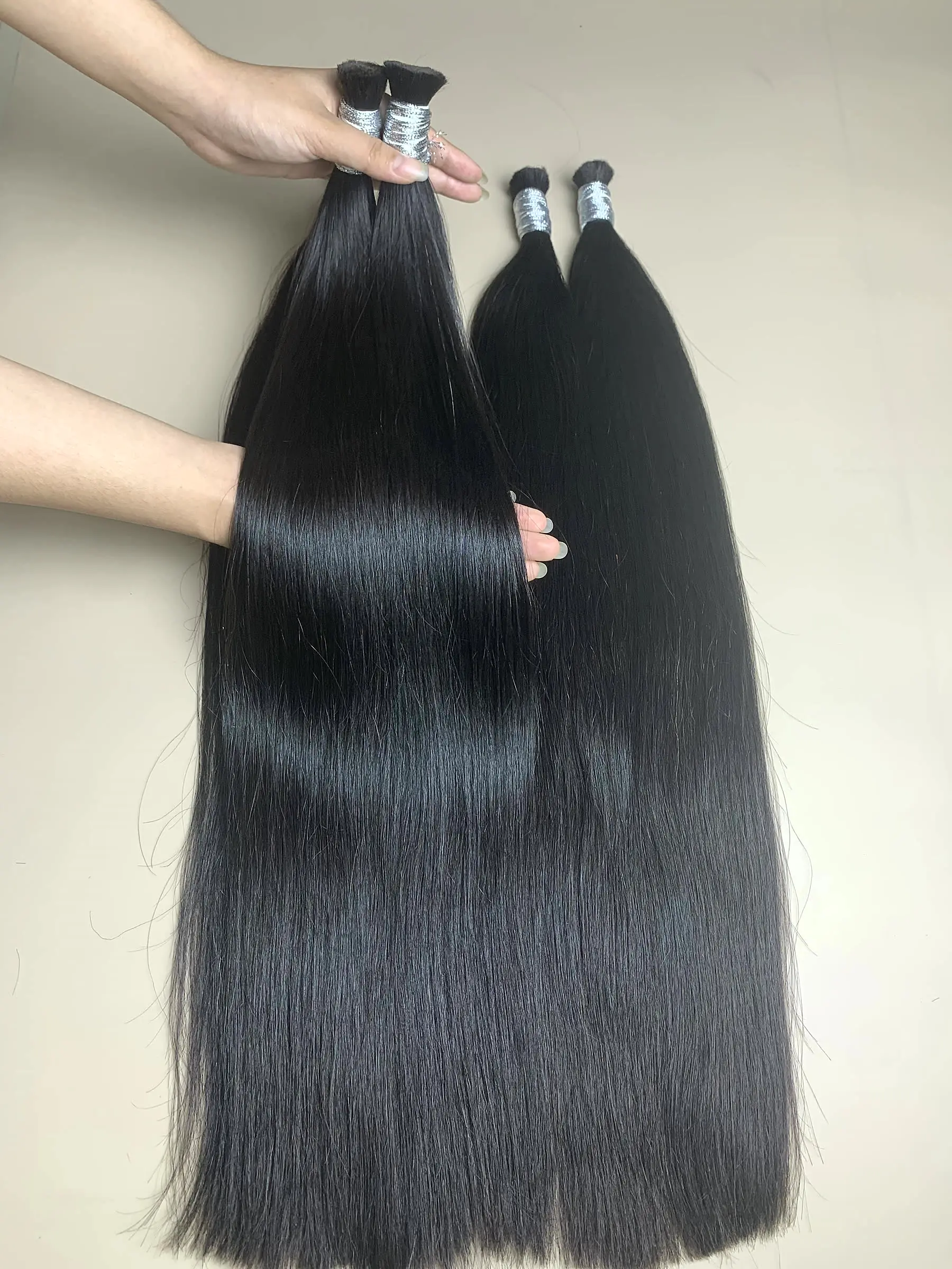 raw Vietnamese bulk hair close up view 4