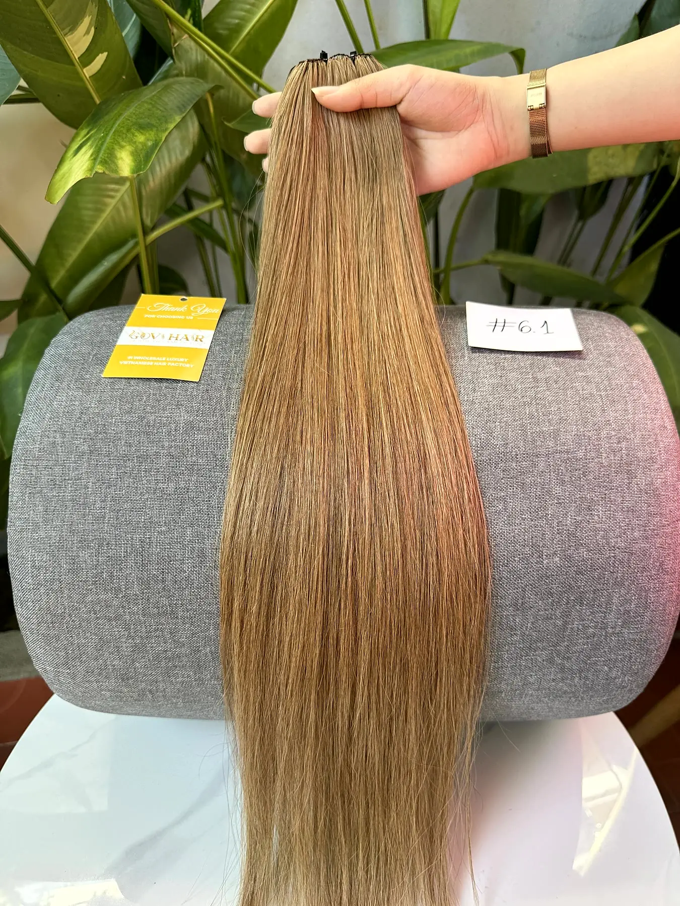 24 inch light brown hair extensions hand held