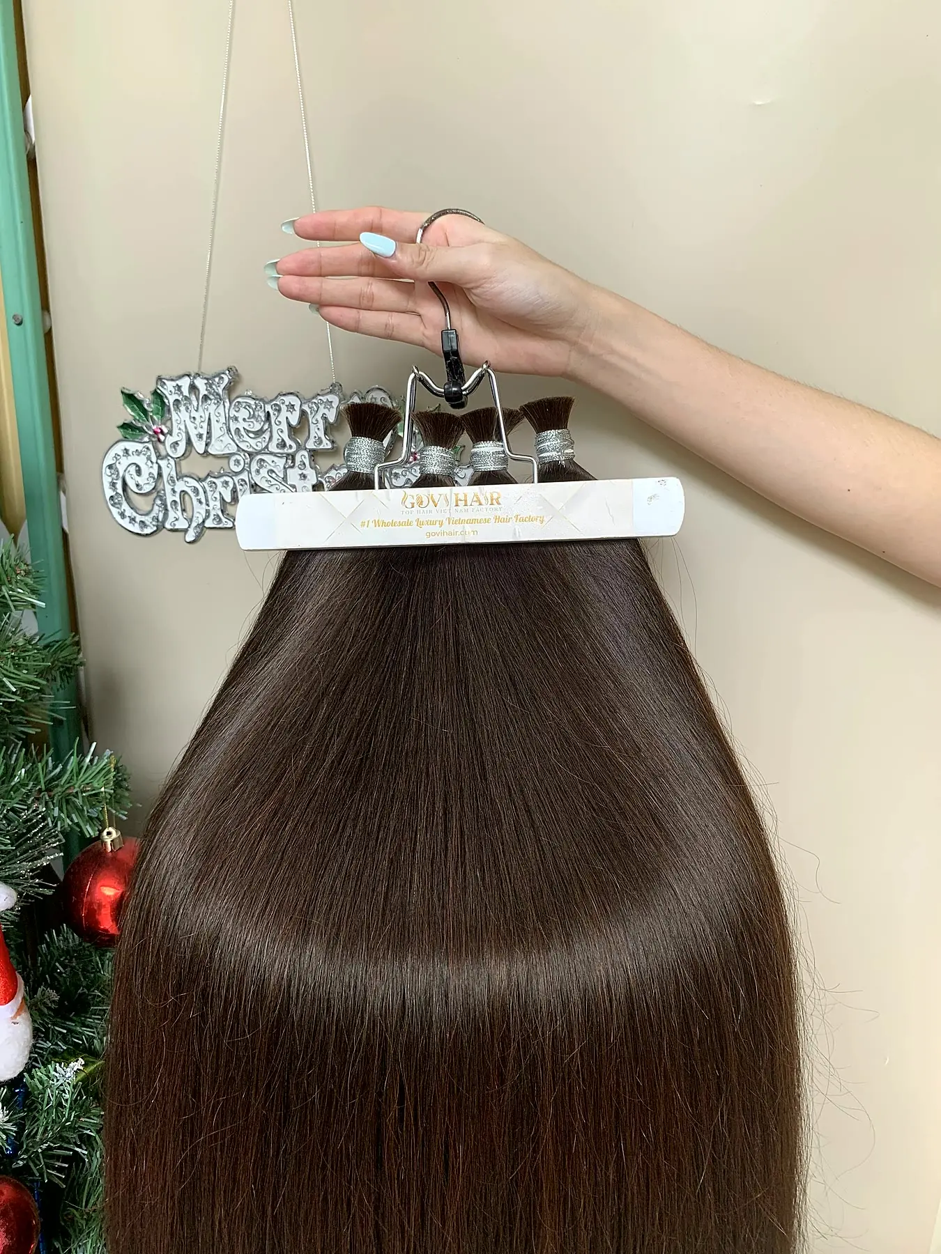 Human hair bulk 26 inch dark brown display